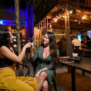 Hostel Mx 5th Avenue, Playa del Carmen